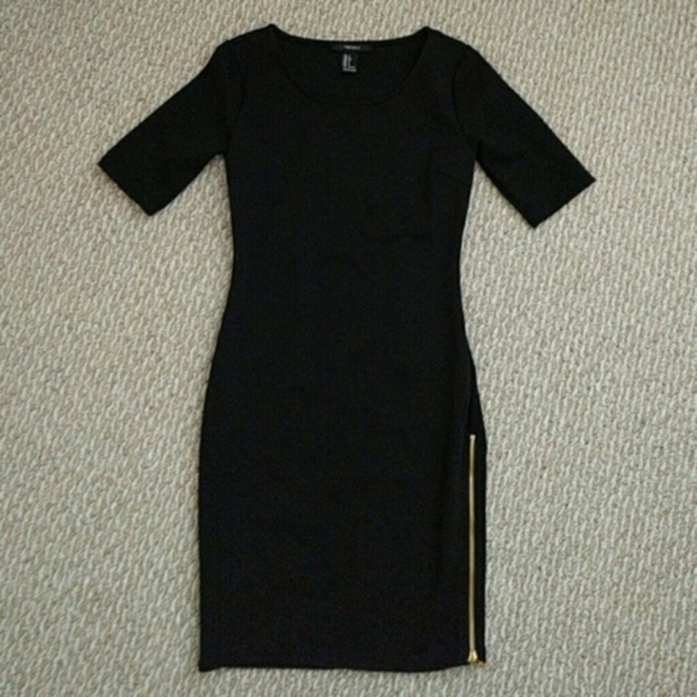 ✨3/$15✨ NWOT Little Black Dress
